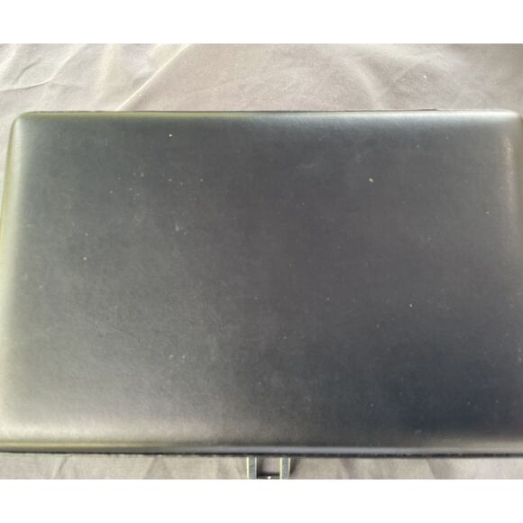 Thompson and Co Inc Leather Humidor - Picture 4 of 9